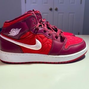 Air Jordan 1 Mid Red (Youth 6.5)